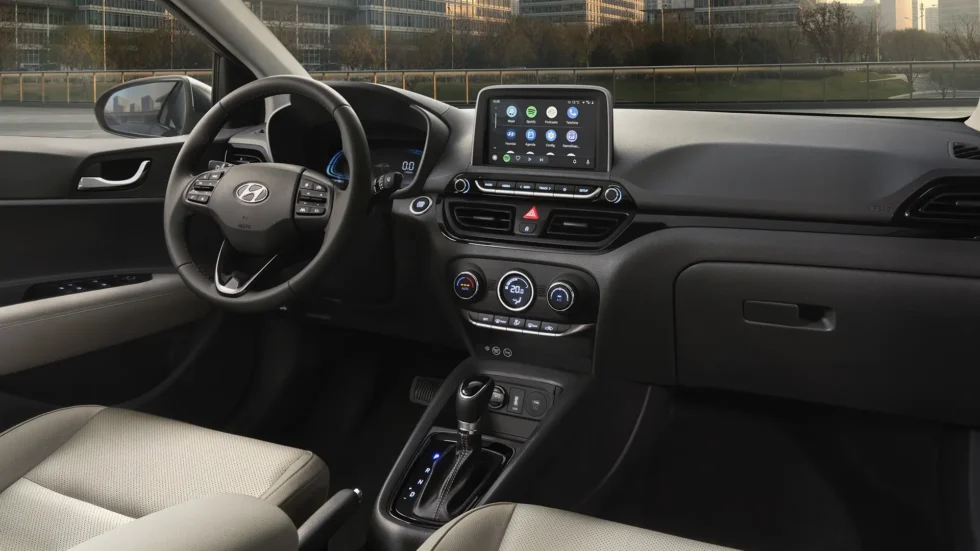 Hyundai-hb20s-platinum-safety-3-980x551